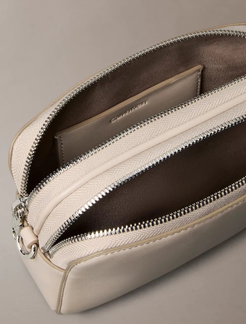 Calvin Klein Accessories naisten laukku Webbing Double Strap Camera Bag, vaalea beige