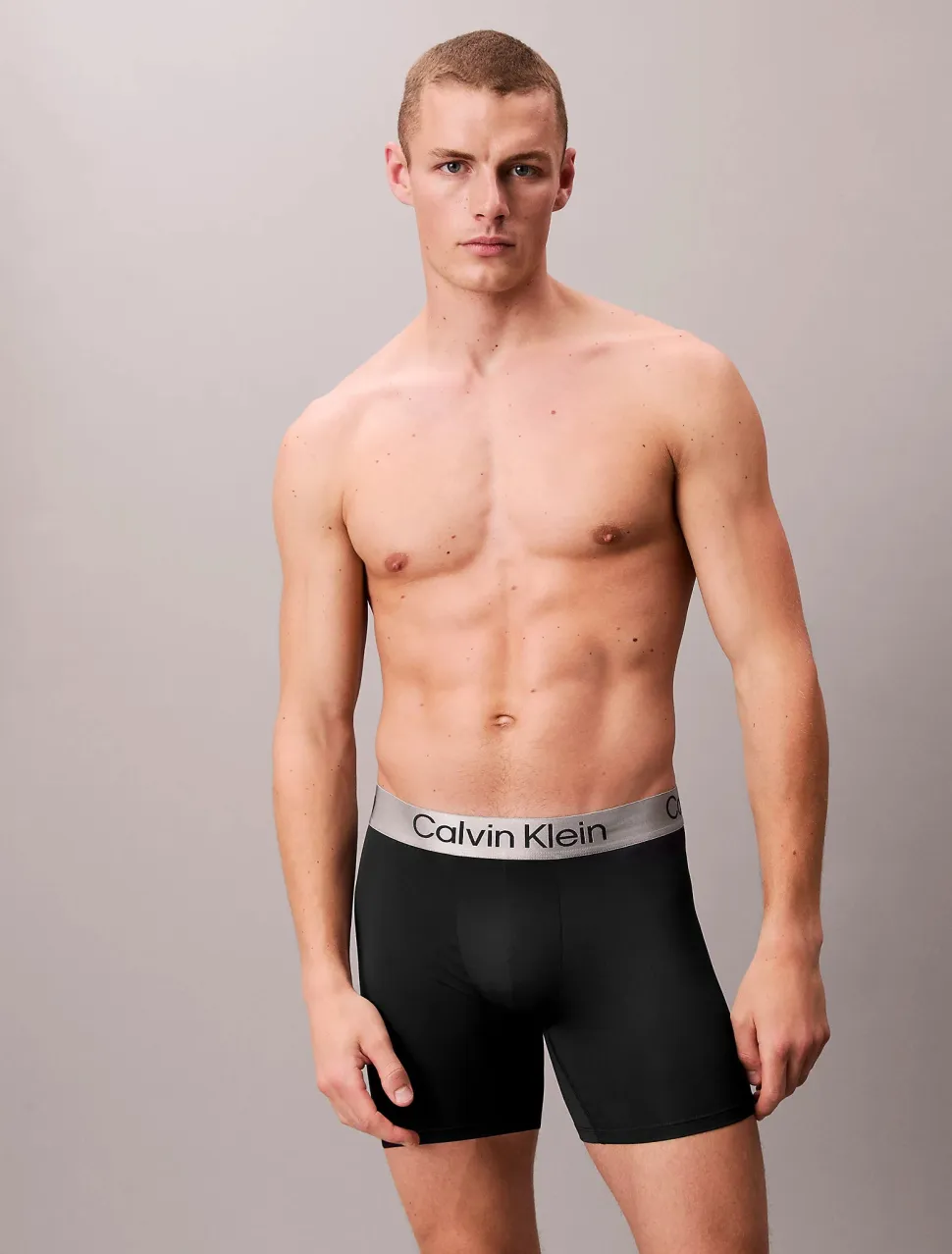Calvin Klein miesten bokserit 3-pack Brief Silver, musta