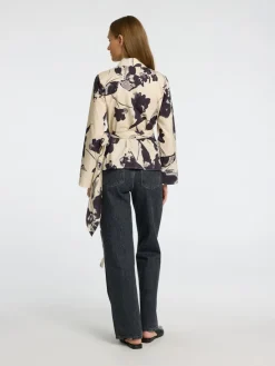 Selected Femme naisten pusero, SLFAVIANA LS AOP WRAP TOP Valkopohjainen Kuosi